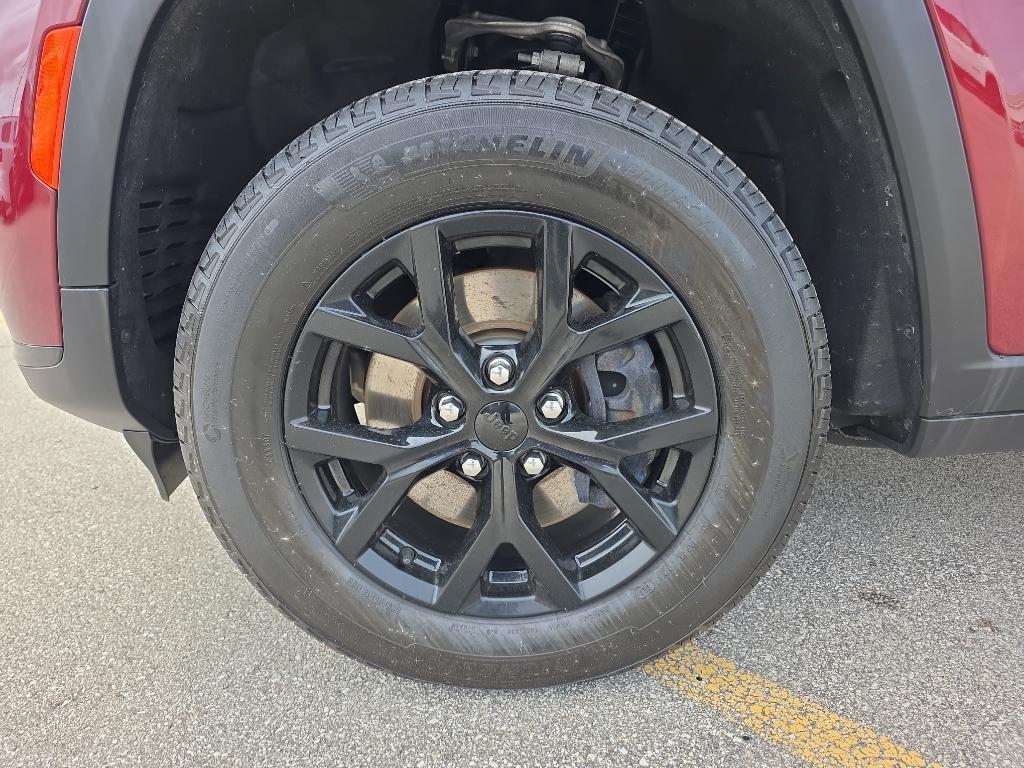 used 2024 Jeep Grand Cherokee L car, priced at $34,995