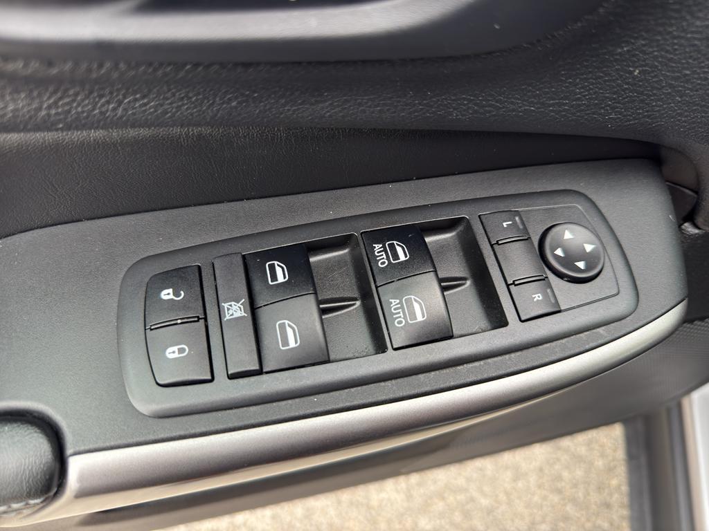 used 2019 Jeep Cherokee car, priced at $20,595