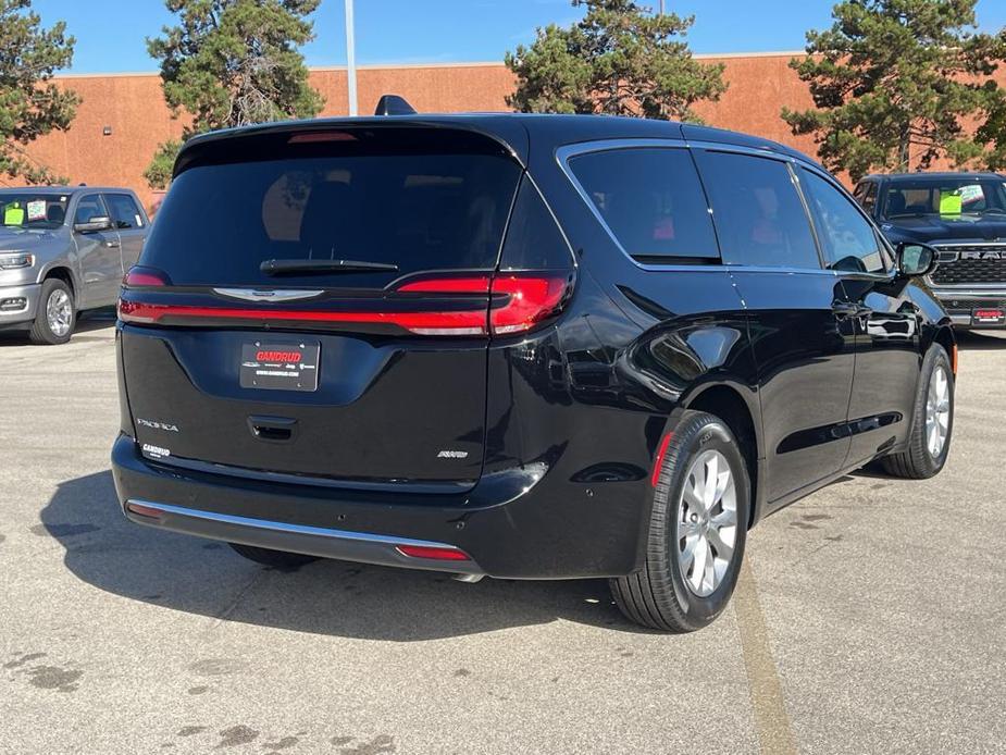 new 2025 Chrysler Pacifica car, priced at $47,345