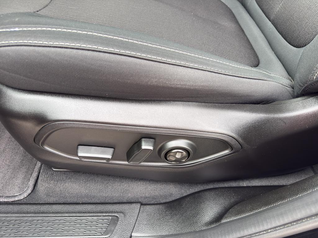 used 2024 Jeep Grand Cherokee L car, priced at $34,995