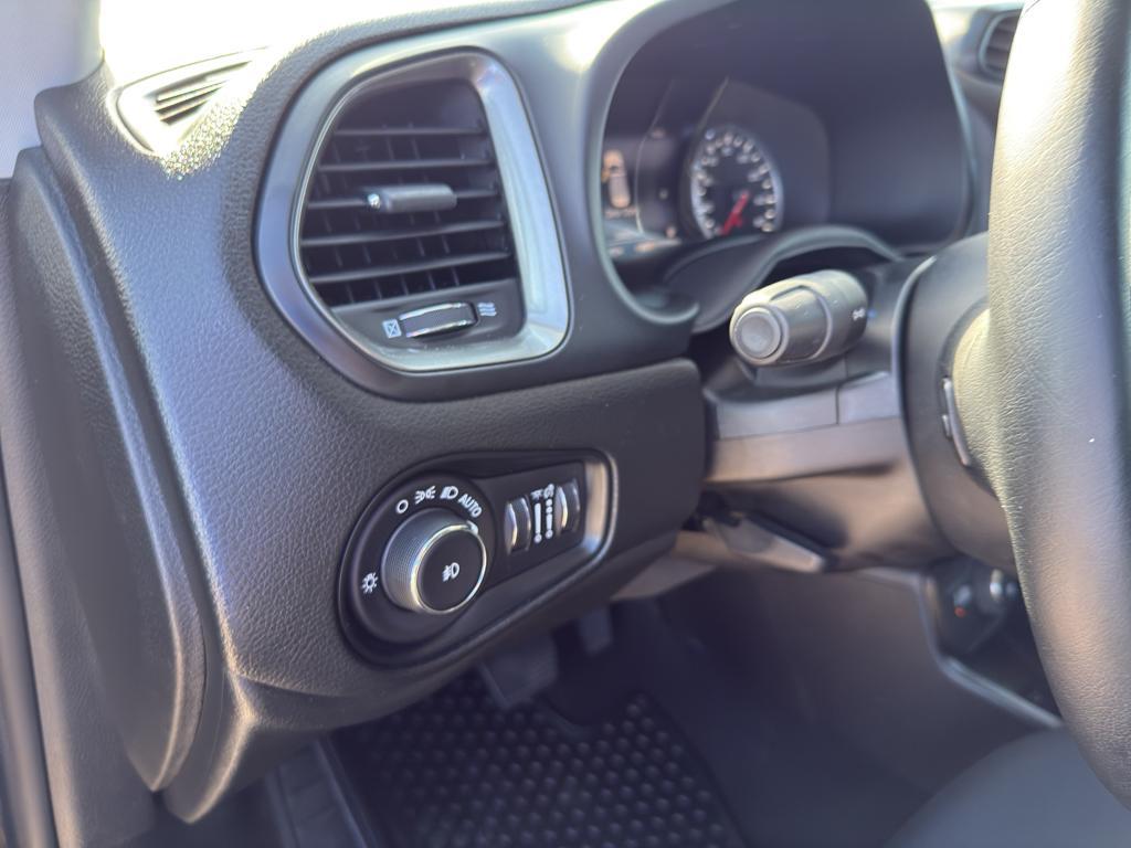 used 2022 Jeep Renegade car, priced at $19,295