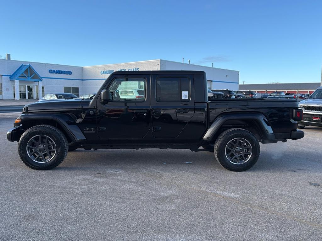 used 2021 Jeep Gladiator car, priced at $30,795