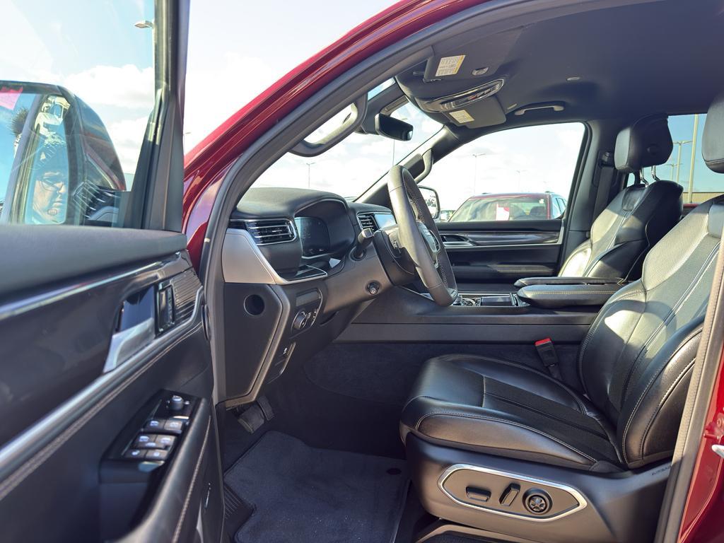 used 2024 Jeep Wagoneer car, priced at $52,995