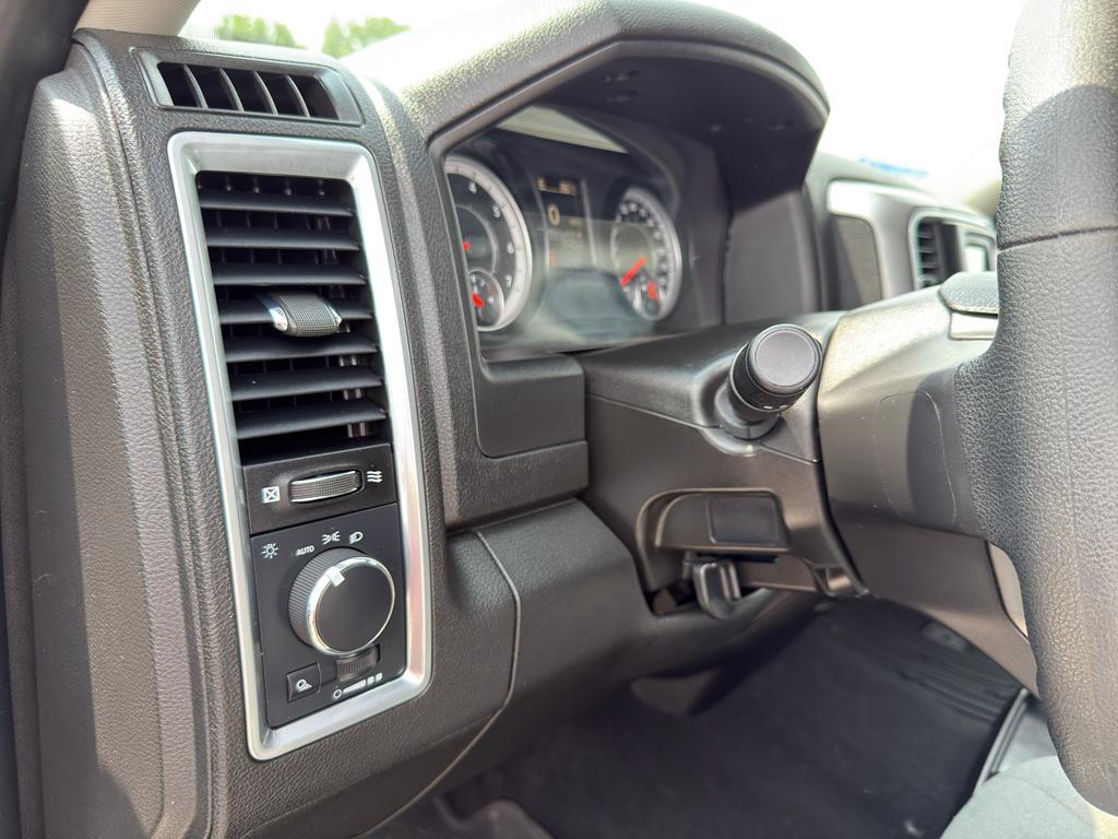 used 2022 Ram 1500 Classic car, priced at $29,995