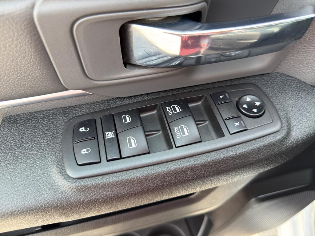 used 2022 Ram 1500 Classic car, priced at $29,995