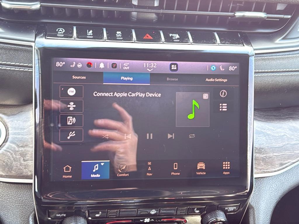 used 2023 Jeep Grand Cherokee car, priced at $35,695