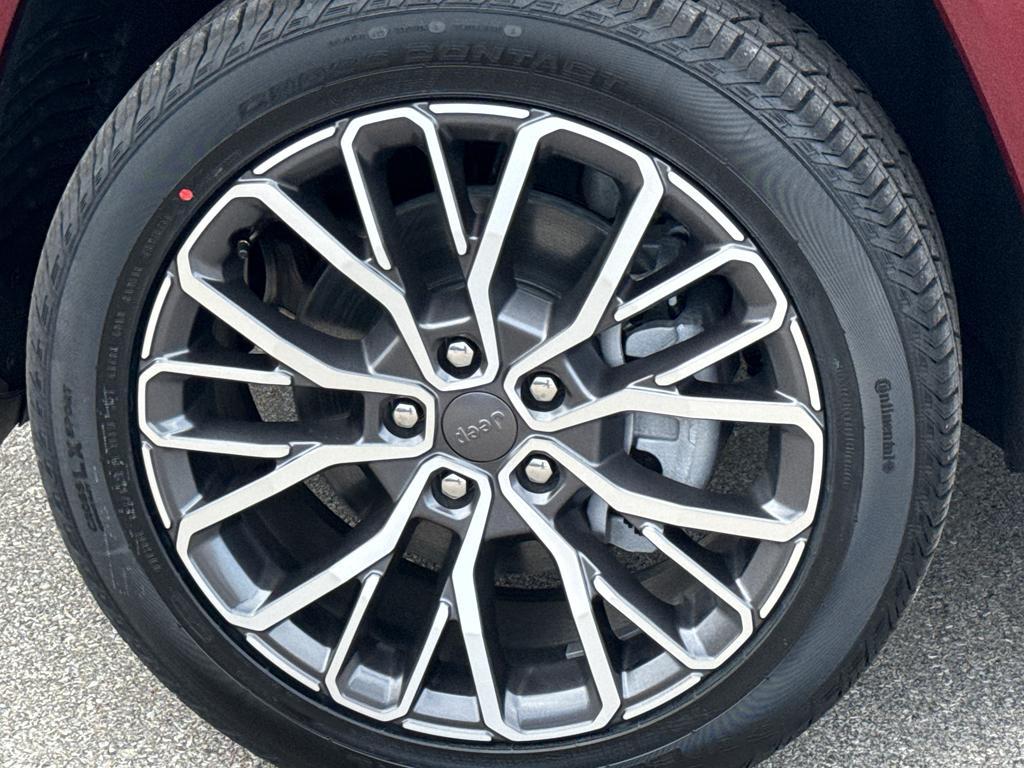 new 2025 Jeep Grand Cherokee L car, priced at $66,455