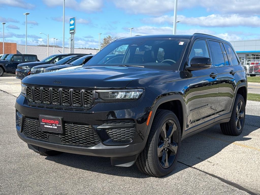new 2025 Jeep Grand Cherokee car, priced at $47,259