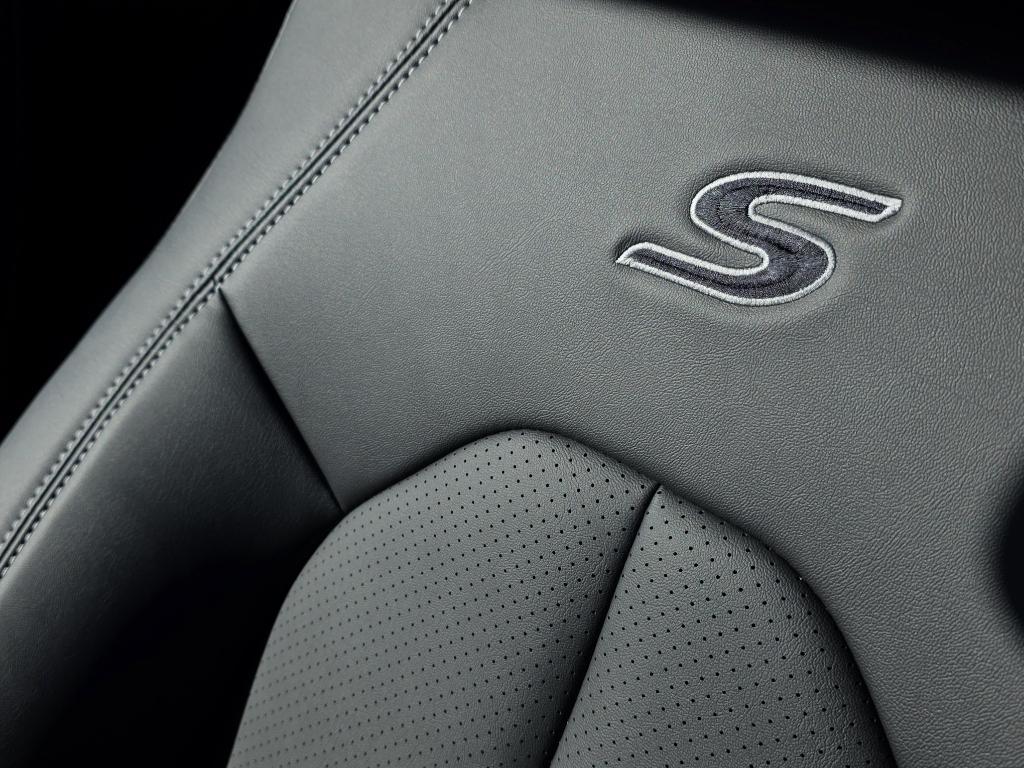 new 2026 Chrysler Pacifica car, priced at $50,401