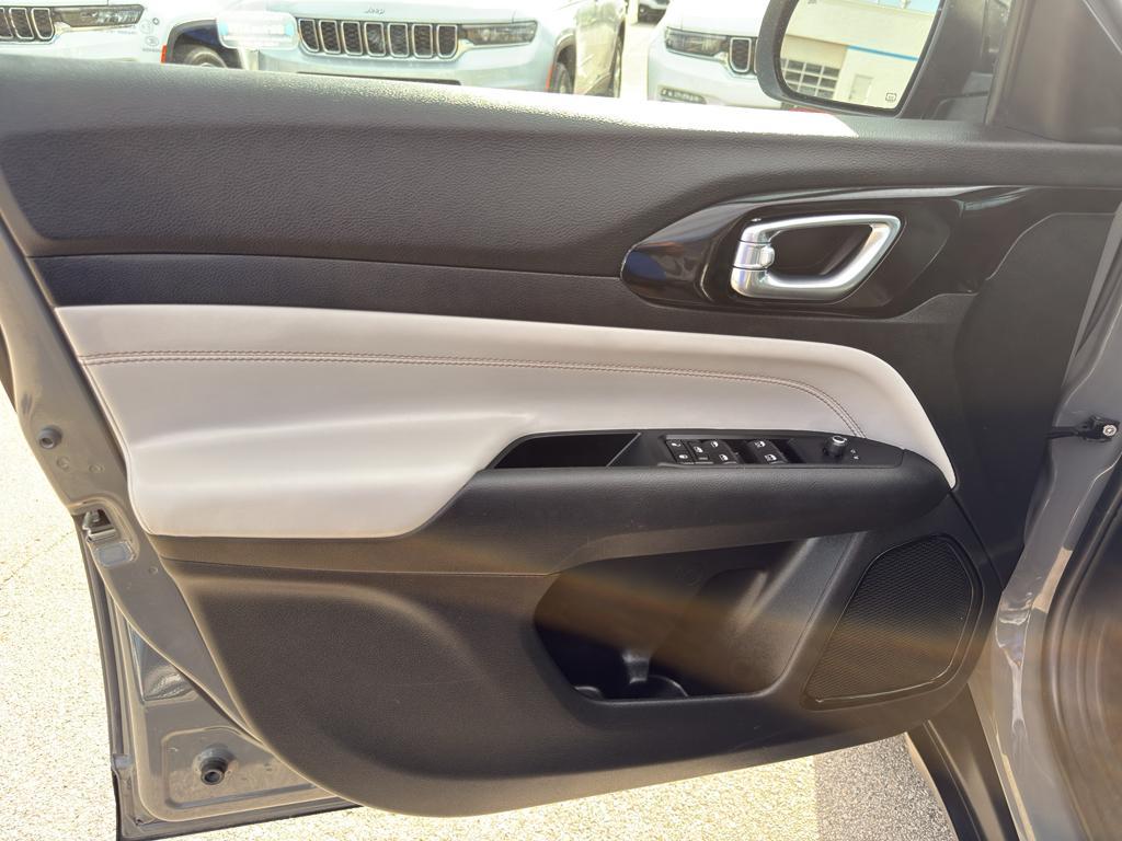 used 2022 Jeep Compass car, priced at $22,995