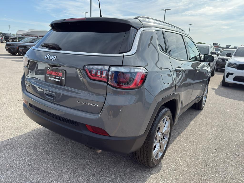 used 2022 Jeep Compass car, priced at $22,995