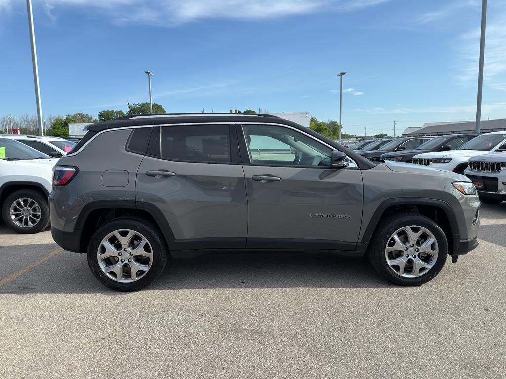 used 2022 Jeep Compass car, priced at $22,995