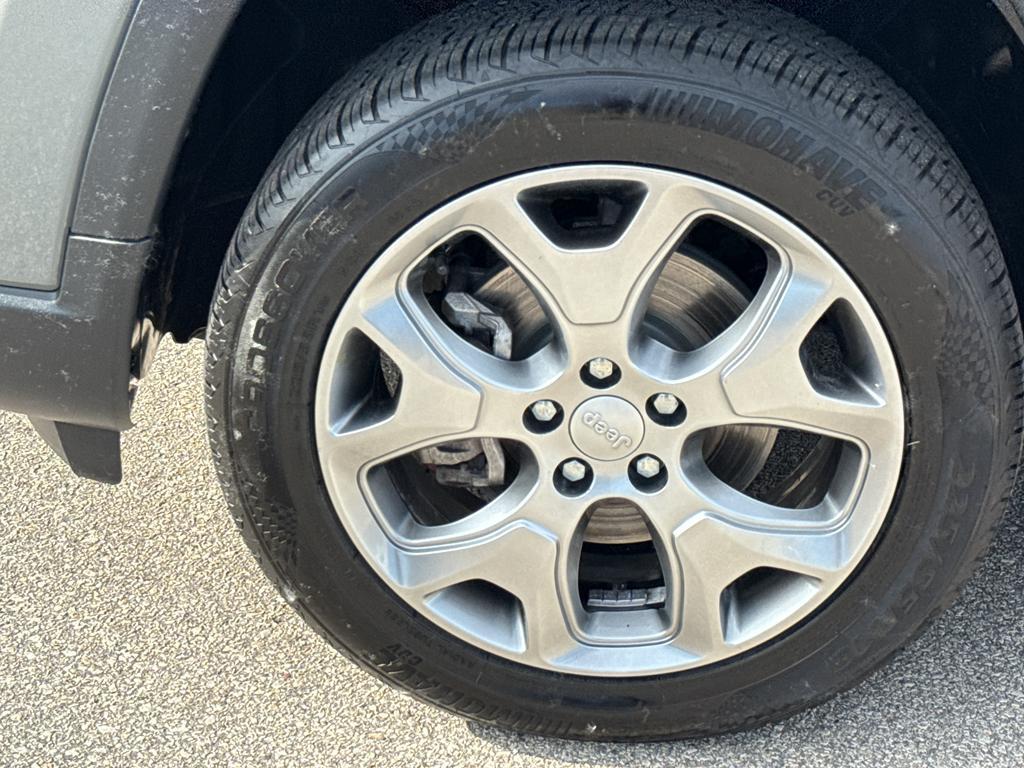 used 2022 Jeep Compass car, priced at $22,995