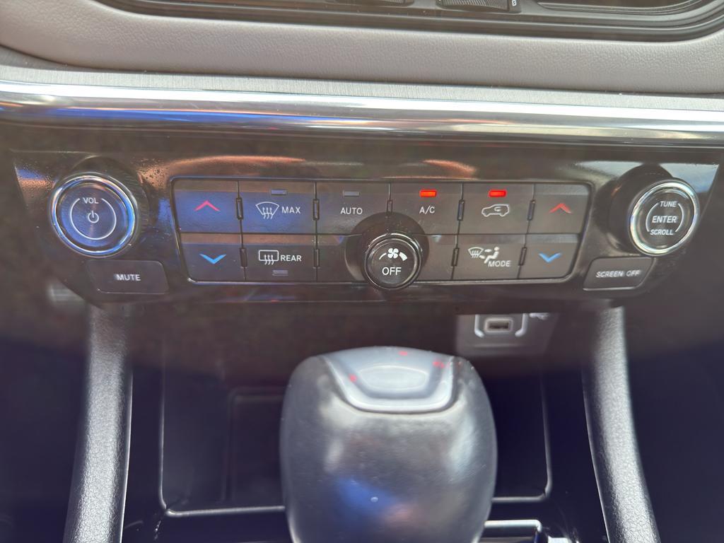used 2022 Jeep Compass car, priced at $22,995