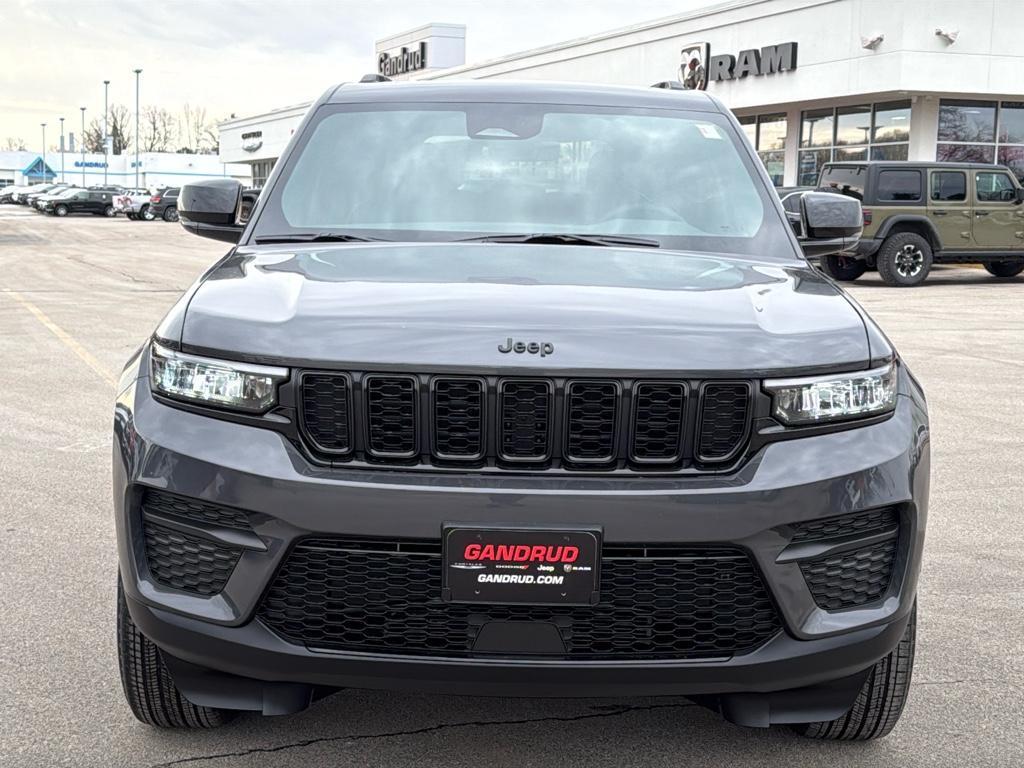 new 2025 Jeep Grand Cherokee car, priced at $45,279