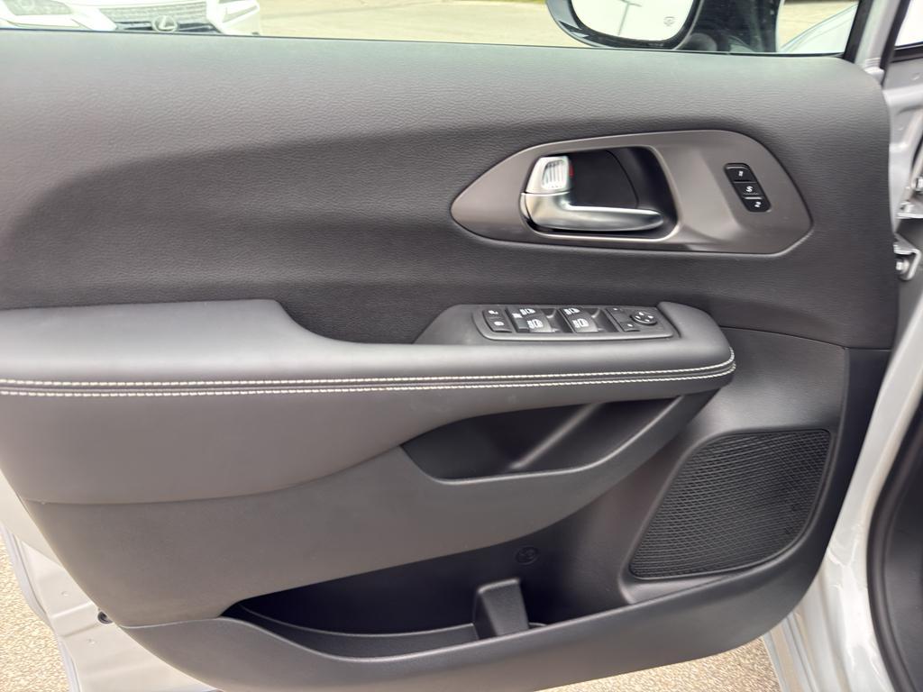 new 2026 Chrysler Pacifica car, priced at $50,577