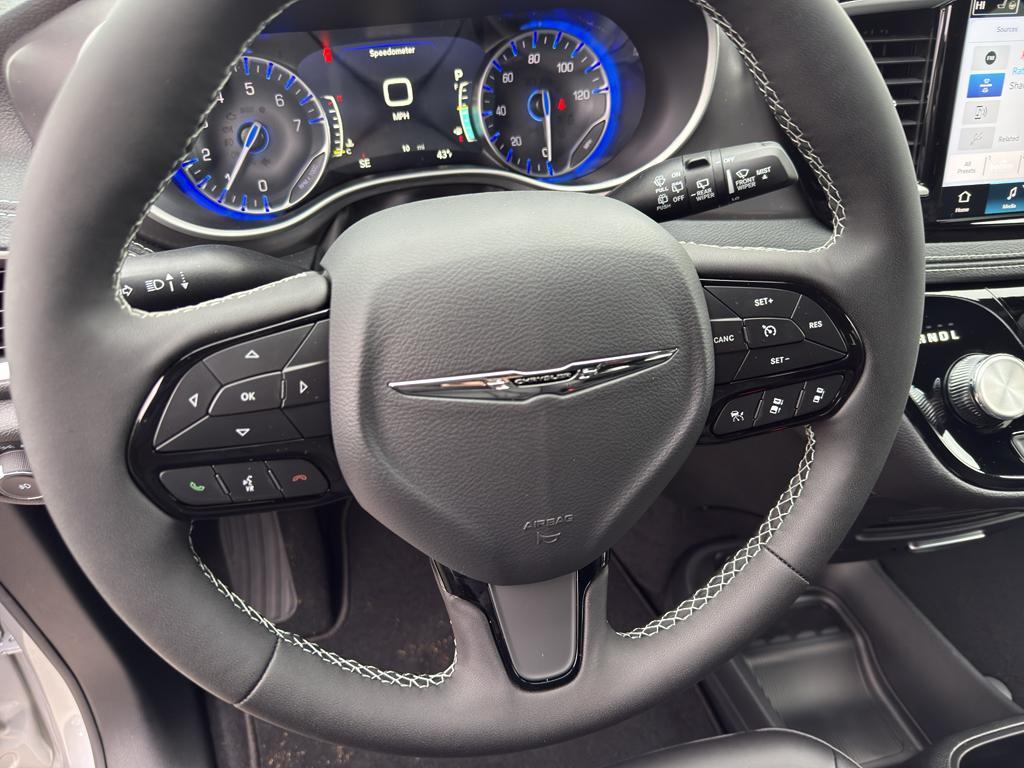 new 2026 Chrysler Pacifica car, priced at $50,577