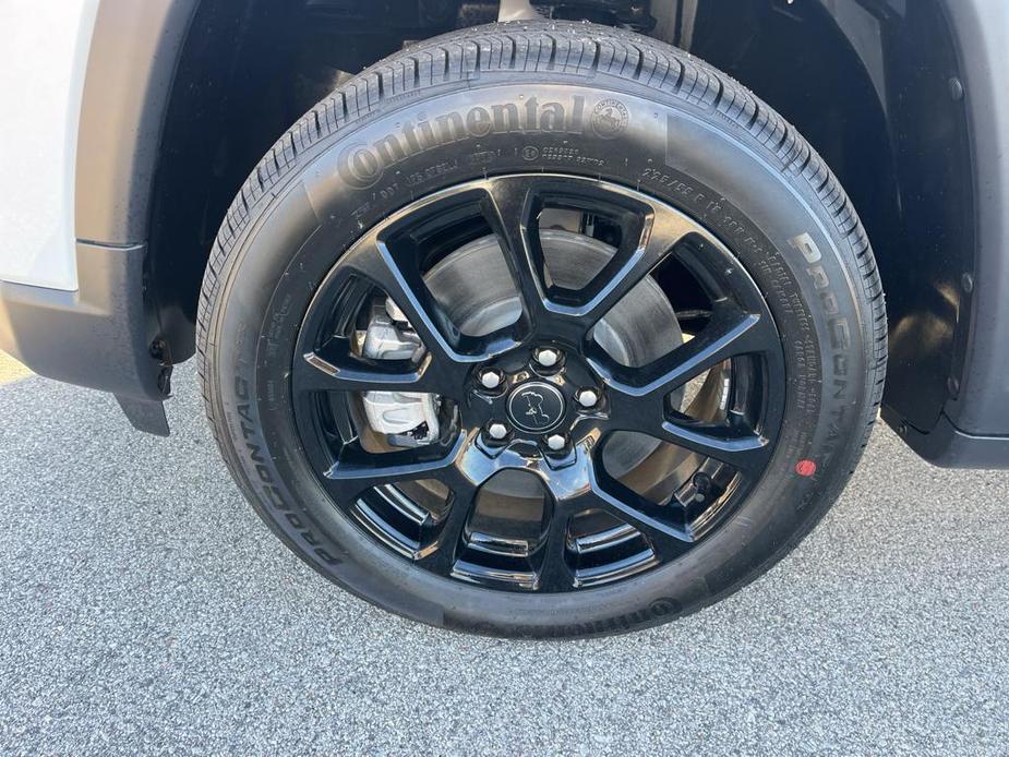 new 2025 Jeep Compass car, priced at $33,897