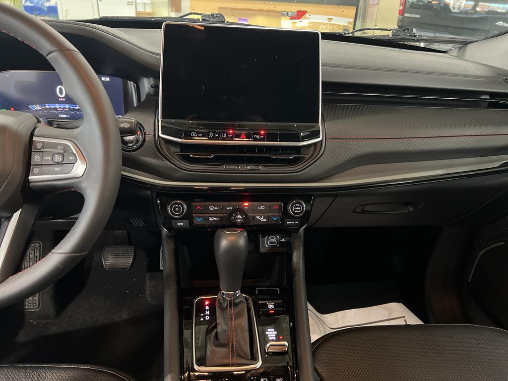 used 2024 Jeep Compass car