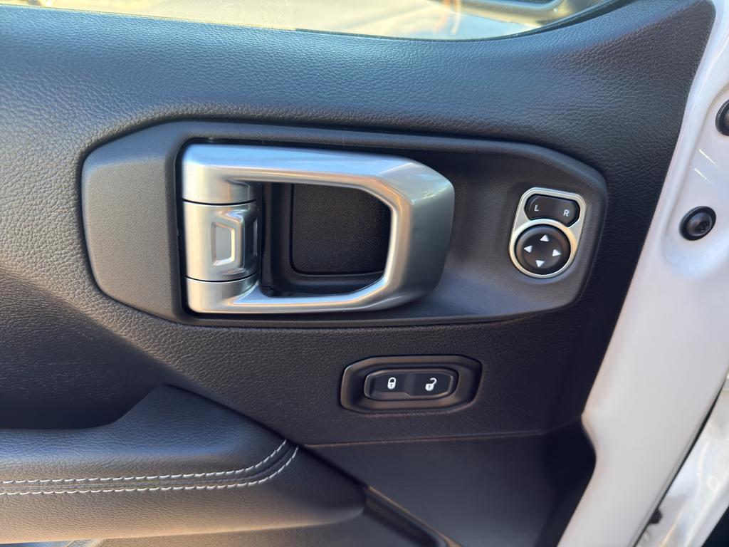 used 2023 Jeep Gladiator car, priced at $34,295