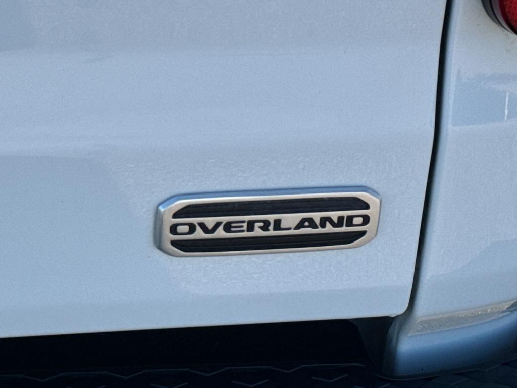 used 2023 Jeep Gladiator car, priced at $34,295