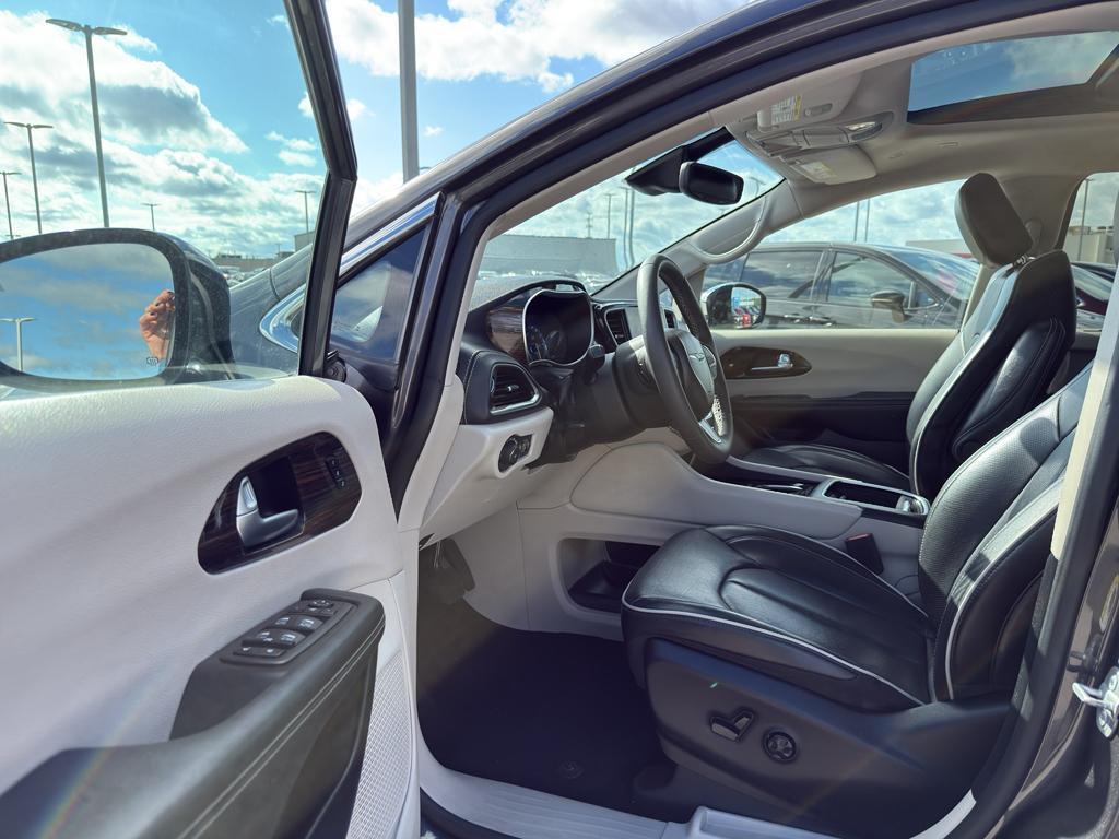 used 2023 Chrysler Pacifica car, priced at $30,295