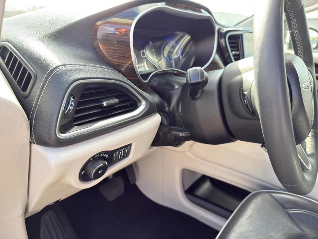 used 2023 Chrysler Pacifica car, priced at $30,295