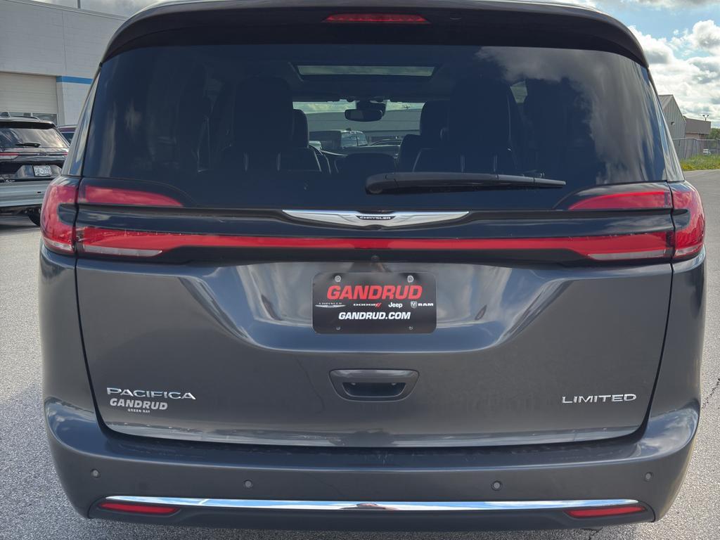 used 2023 Chrysler Pacifica car, priced at $30,295