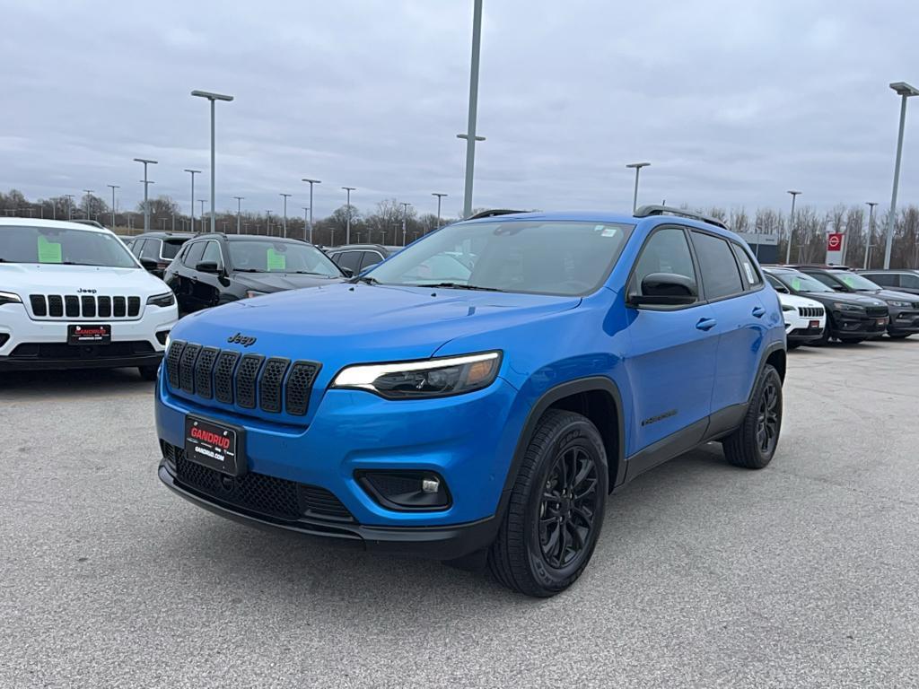 used 2023 Jeep Cherokee car, priced at $25,995