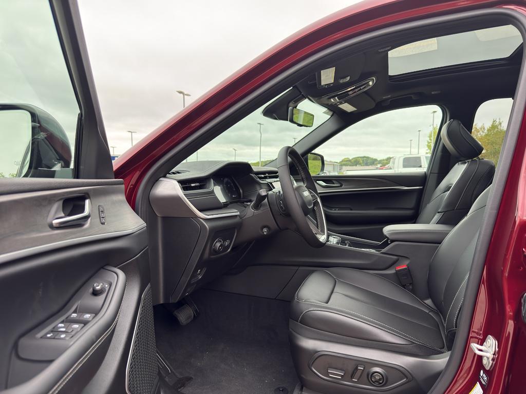 new 2025 Jeep Grand Cherokee L car, priced at $58,259
