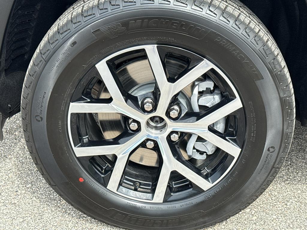 new 2025 Jeep Grand Cherokee L car, priced at $56,181