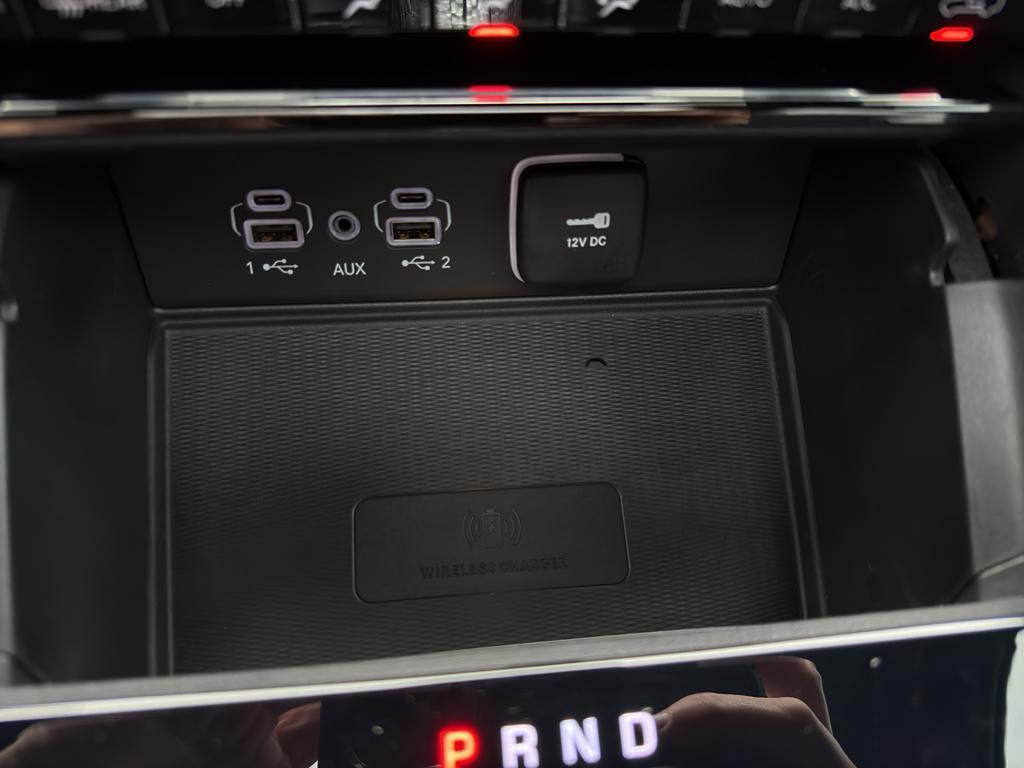 used 2024 Jeep Grand Cherokee car, priced at $31,995