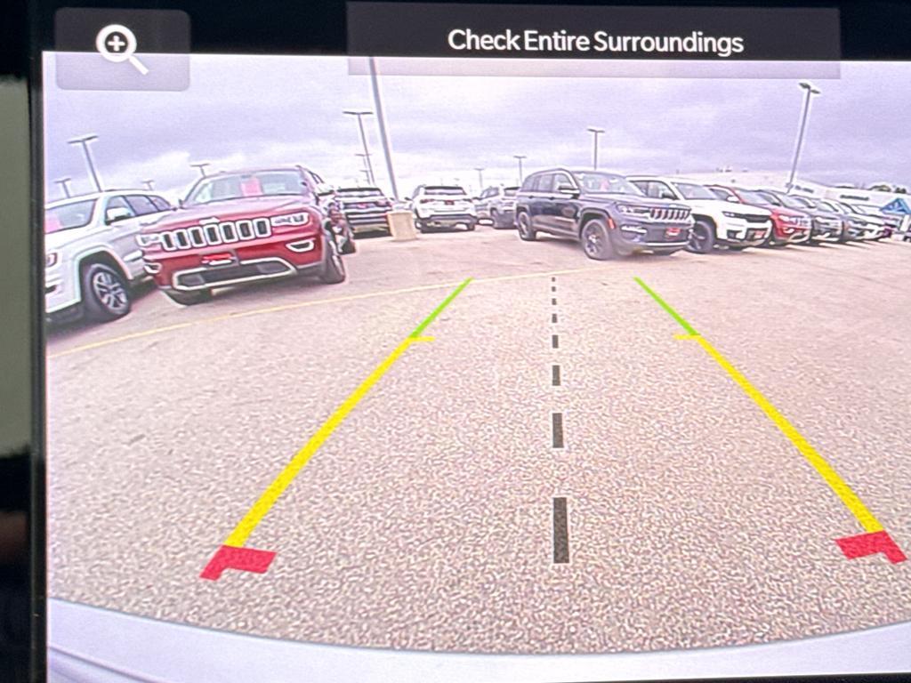 used 2024 Jeep Grand Cherokee car, priced at $31,995