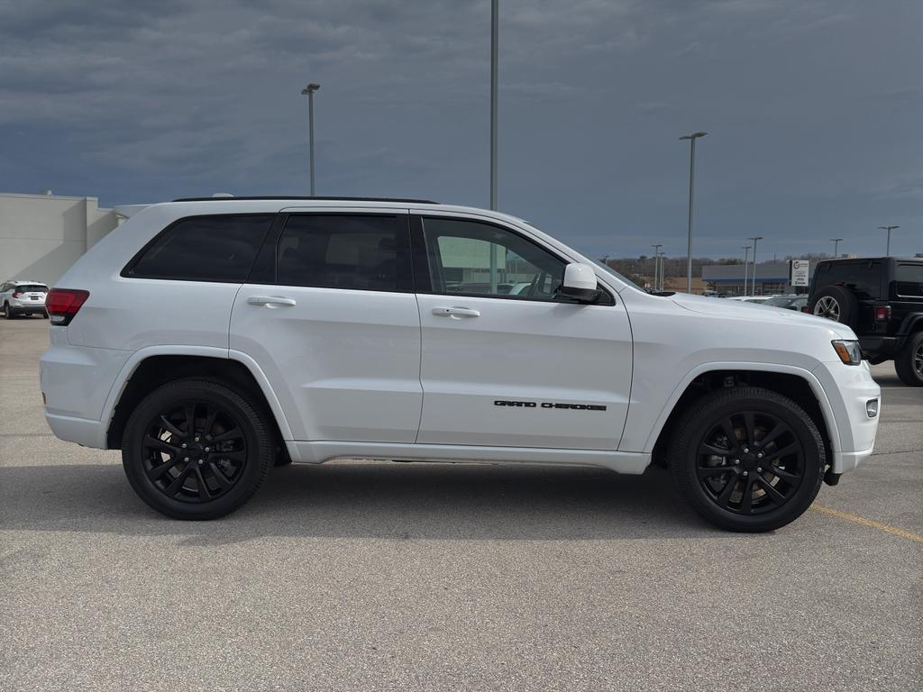 used 2021 Jeep Grand Cherokee car, priced at $28,595