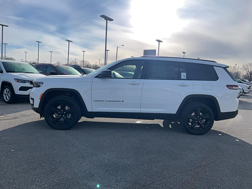 new 2025 Jeep Grand Cherokee L car, priced at $48,183