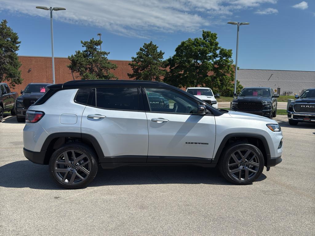 new 2025 Jeep Compass car, priced at $39,051