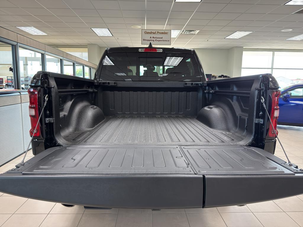 new 2025 Ram 1500 car
