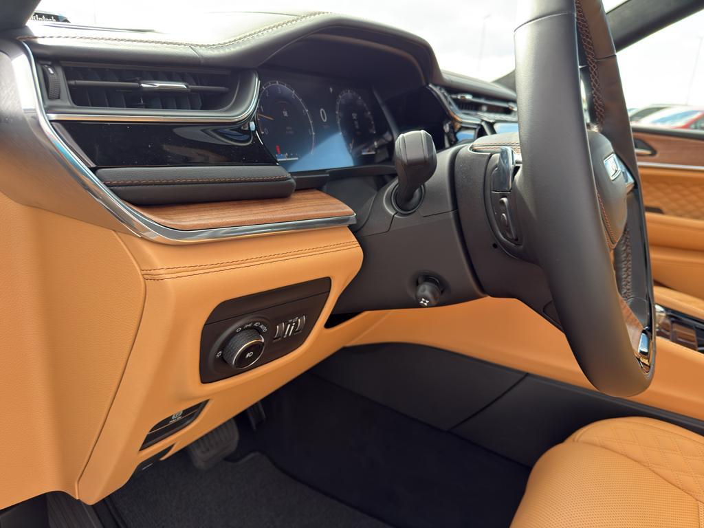 new 2025 Jeep Grand Cherokee car, priced at $66,638