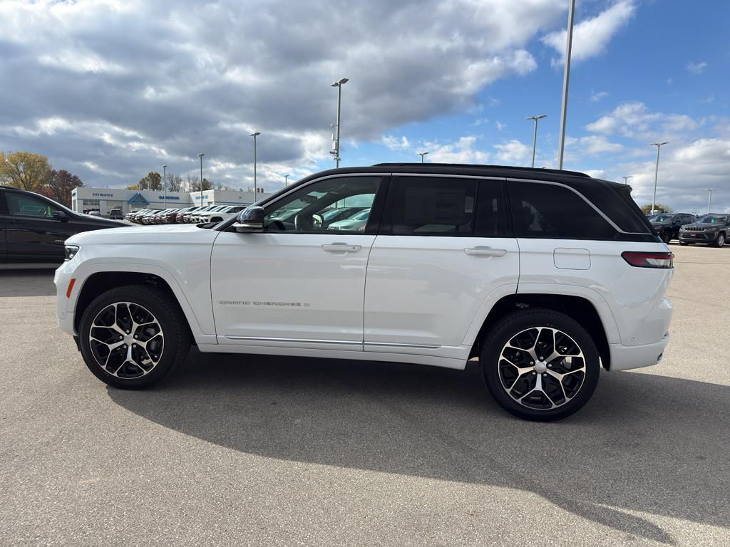 new 2025 Jeep Grand Cherokee car, priced at $66,638