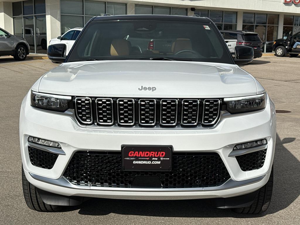 new 2025 Jeep Grand Cherokee car, priced at $66,638