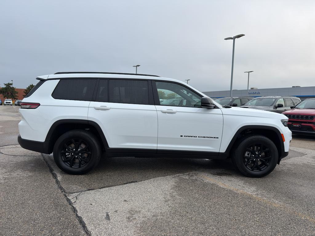 new 2025 Jeep Grand Cherokee L car, priced at $44,902