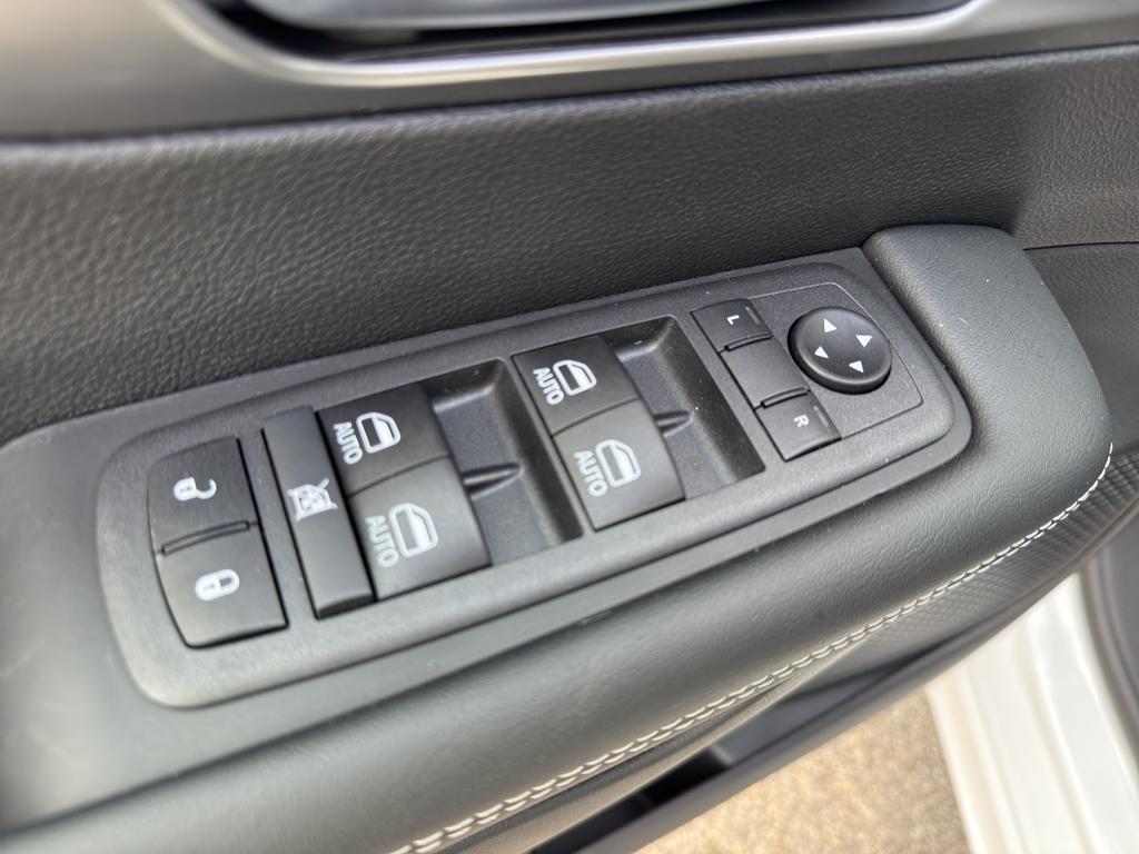 new 2026 Chrysler Pacifica car, priced at $45,525