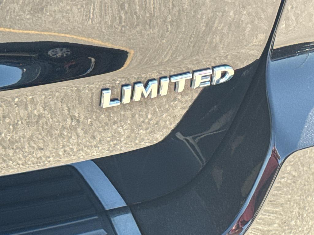 used 2022 Jeep Grand Cherokee WK car, priced at $30,895