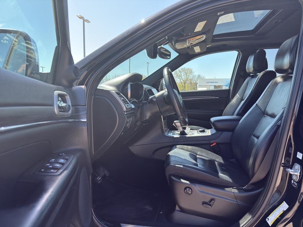 used 2022 Jeep Grand Cherokee WK car, priced at $30,895