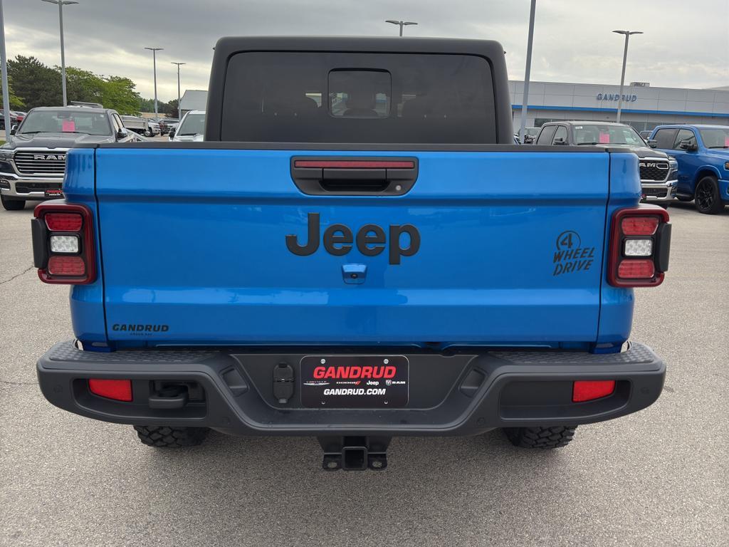 new 2025 Jeep Gladiator car, priced at $54,062