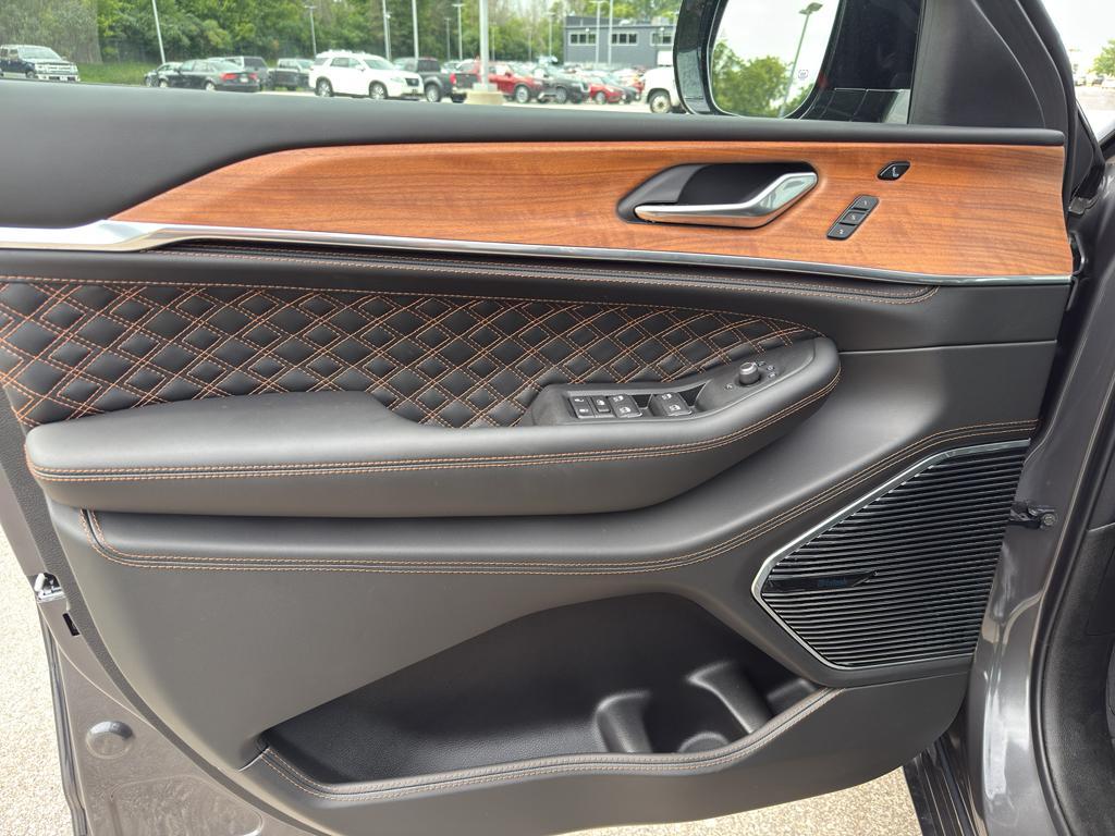 new 2025 Jeep Grand Cherokee L car, priced at $66,253