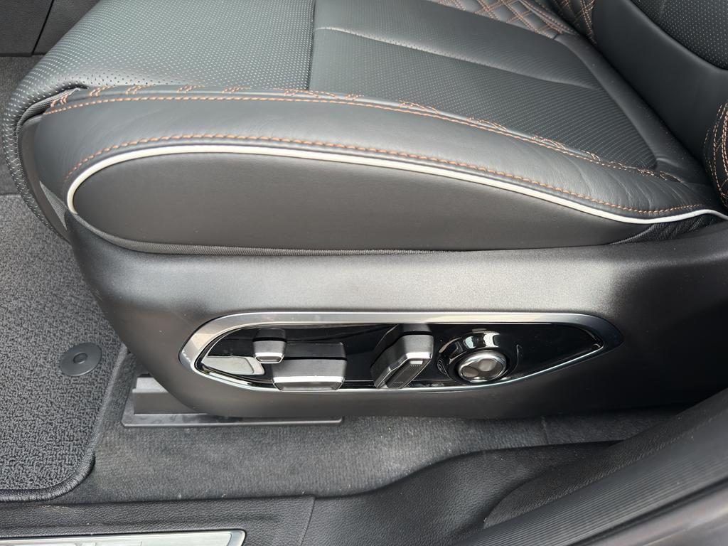 new 2025 Jeep Grand Cherokee L car, priced at $66,253