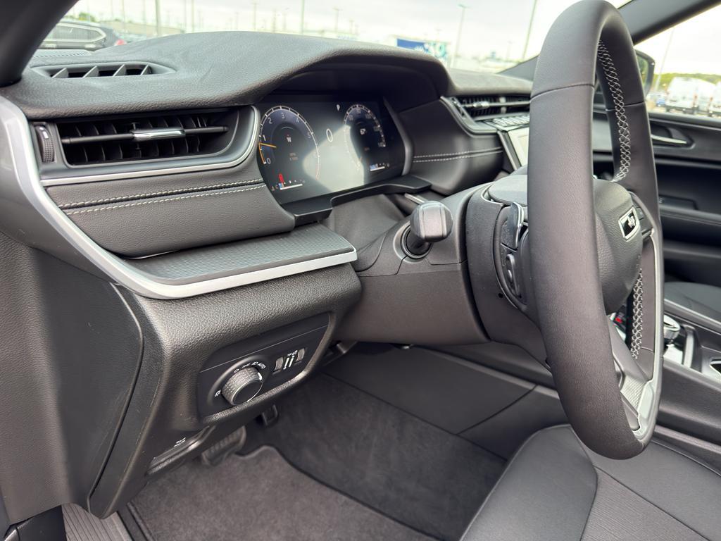 new 2025 Jeep Grand Cherokee L car, priced at $44,910