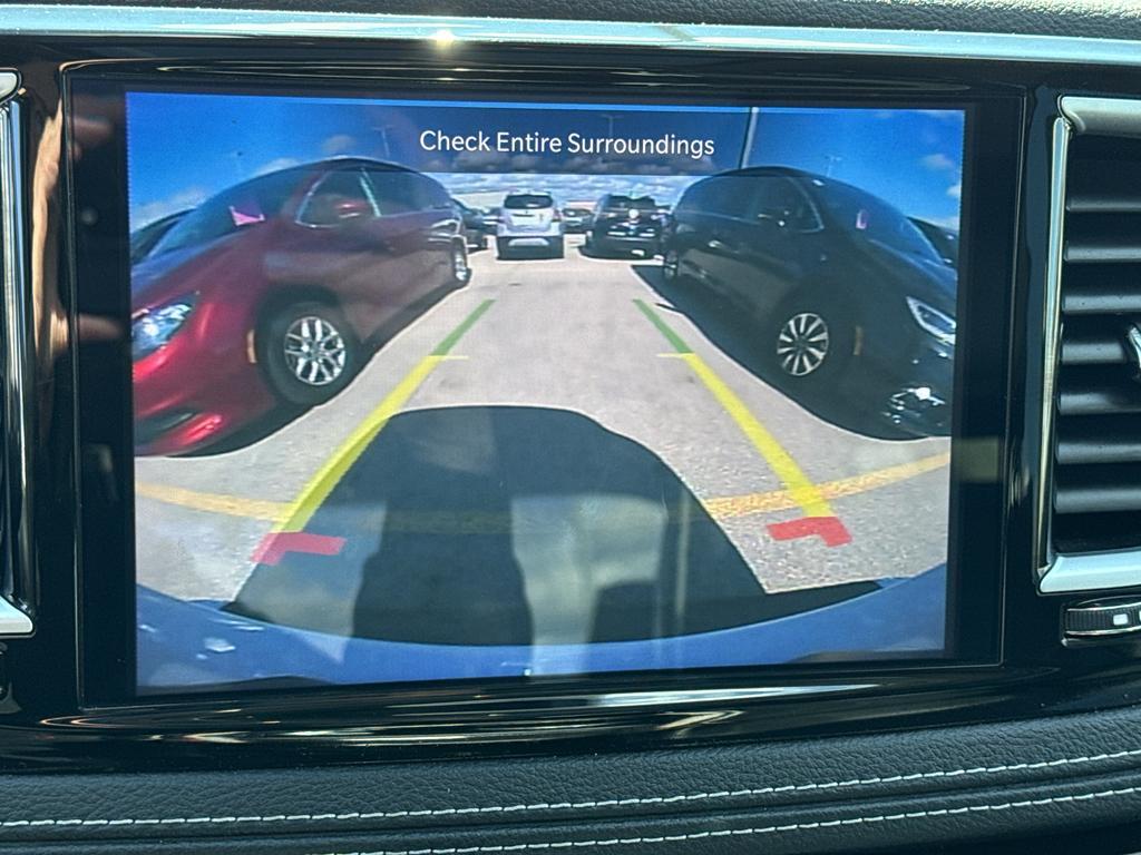 used 2023 Chrysler Pacifica car, priced at $30,895