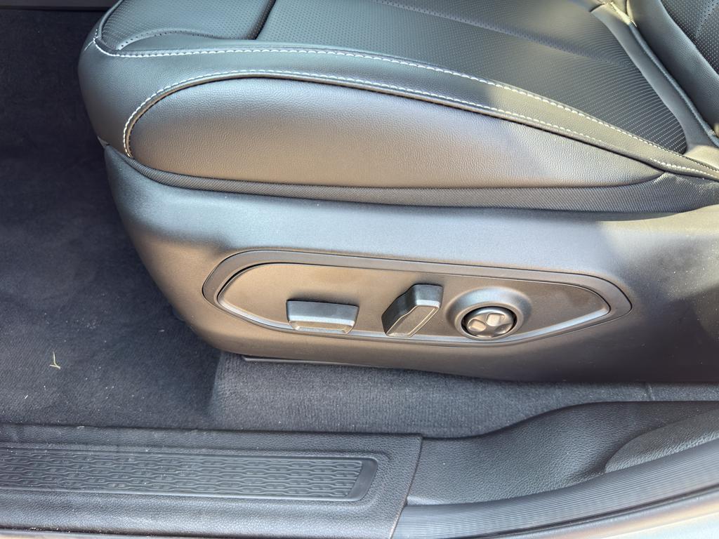 new 2025 Jeep Grand Cherokee L car, priced at $54,036